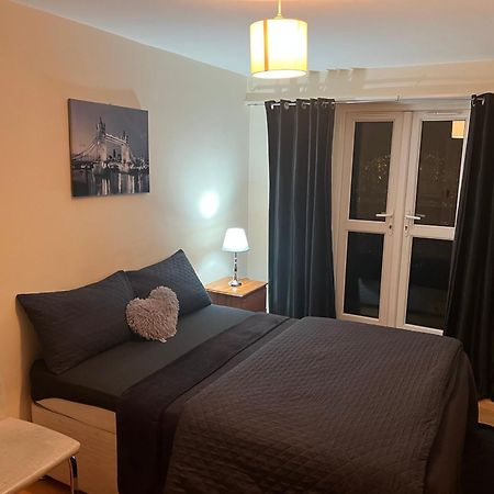 Wilmot Close London Luaran gambar