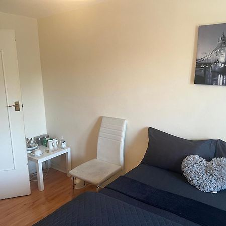 Wilmot Close London Luaran gambar