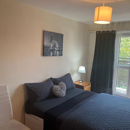 Wilmot Close London Luaran gambar