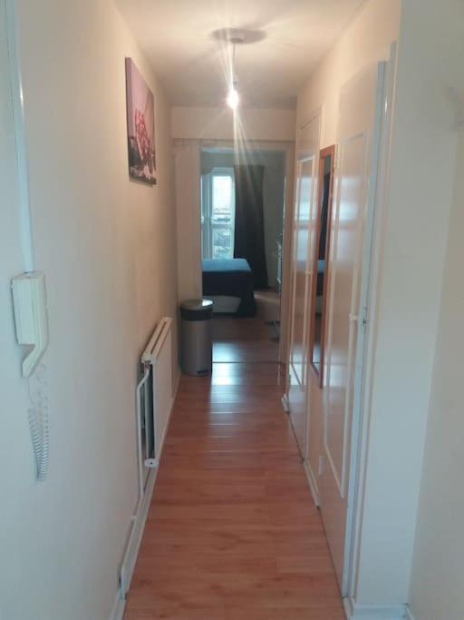 Wilmot Close London Luaran gambar