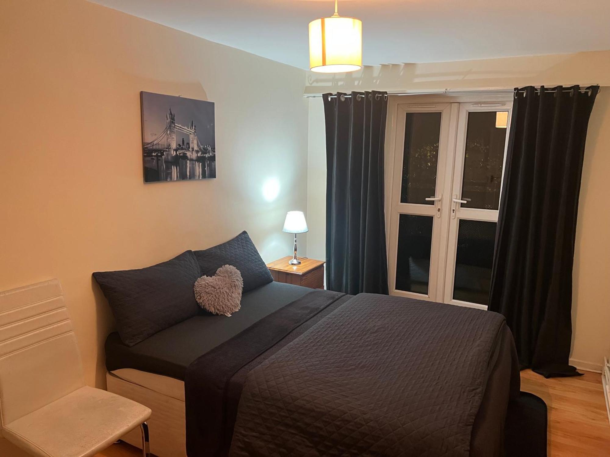 Wilmot Close London Luaran gambar
