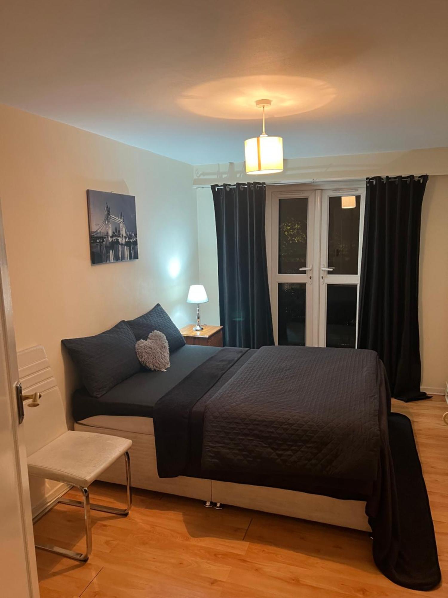 Wilmot Close London Luaran gambar